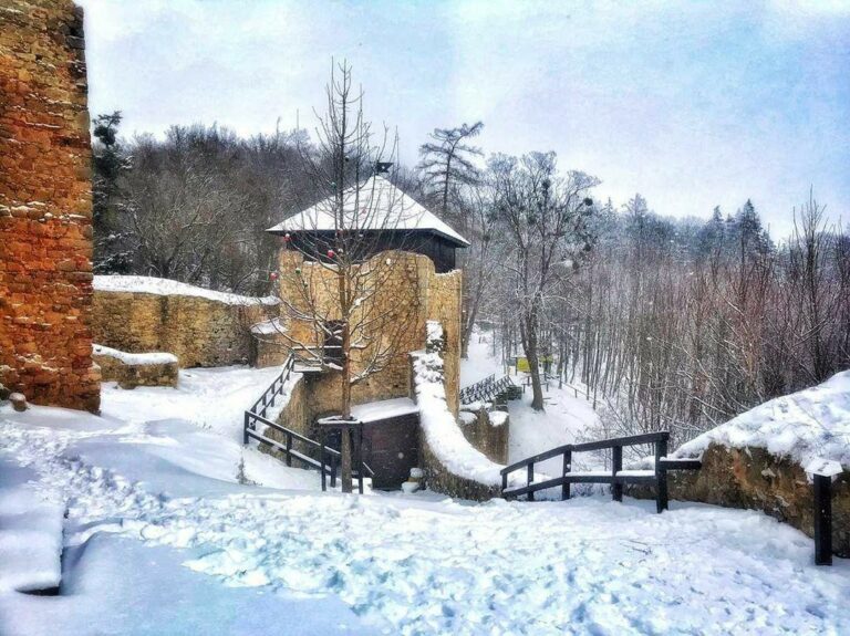 Hrad Lukov v zimě