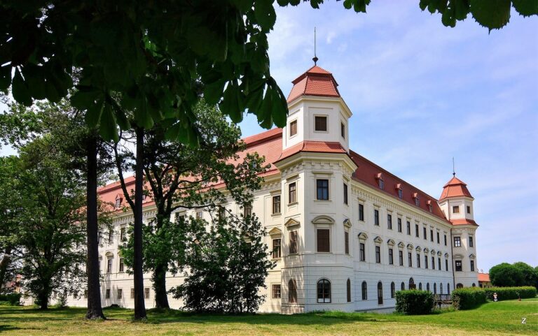 Zámek Holešov, zámecký park Holešov