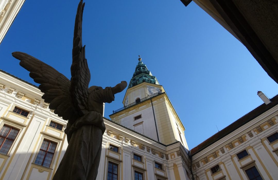 Arcibiskupský zámek Kroměříž, věž z nádvoří